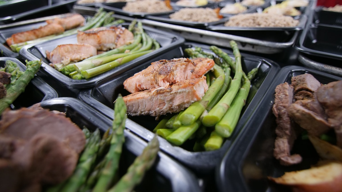 Post-workout meal with protein and carbohydrates for recovery